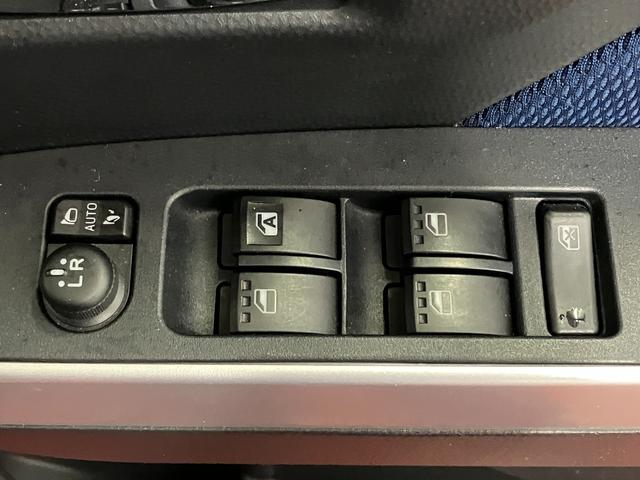 トールカスタムＧ　ＳＡII下取車　ナビ　バックカメラ　衝突被害軽減システム　ブルートゥース　電動格納式ドアミラー　両側電動スライドドア　ＬＥＤヘッドランプ　クルーズコントロール　オートライト　アイドリングストップ　スマートキー（長崎県）の中古車