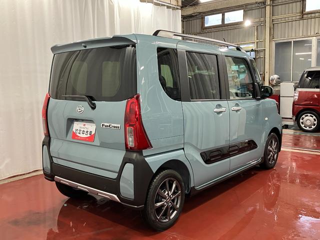 タントファンクロス届出済未使用車　元展示車　アイドリングストップ　衝突被害軽減システム　１オーナー　オートマチックハイビーム　両側電動スライドドア　車線逸脱警報　シートヒーター　ＬＥＤヘッドランプ　スマートキ−　記録簿（長崎県）の中古車