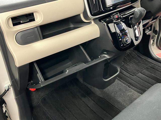 ムーヴキャンバスＧブラックアクセントＶＳ　ＳＡIII下取車　ナビ　全周囲カメラ　ＴＶ　スマートキー　プッシュスタート　衝突被害軽減システム　ブルートゥース　両側電動スライドドア　シートヒーター　ＬＥＤヘッドランプ　オートマチックハイビーム　オートライト（長崎県）の中古車