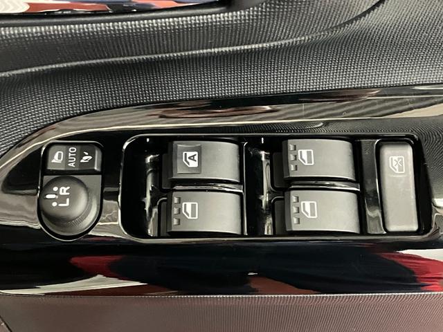 ムーヴキャンバスＧブラックアクセントＶＳ　ＳＡIII下取車　ナビ　全周囲カメラ　ＴＶ　スマートキー　プッシュスタート　衝突被害軽減システム　ブルートゥース　両側電動スライドドア　シートヒーター　ＬＥＤヘッドランプ　オートマチックハイビーム　オートライト（長崎県）の中古車