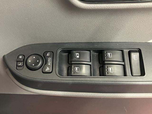 タントＸセレクション下取車　ナビ　バックカメラ　オートマチックハイビーム　レーンキープ　ブルートゥース　誤発進抑制機能　ＬＥＤヘッドランプ　ＥＴＣ　シートヒーター　ドライブレコーダー　スマートキー　ＤＶＤ　ＴＶ（長崎県）の中古車