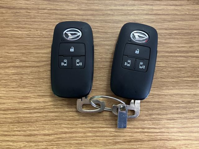 タントカスタムＸ届出済未使用車　元展示車　スマートキー　プッシュスタート　アイドリングストップ　両側電動スライドドア　衝突被害軽減システム　オートマチックハイビーム　電動格納式ドアミラー　車線逸脱警報　シートヒーター（長崎県）の中古車