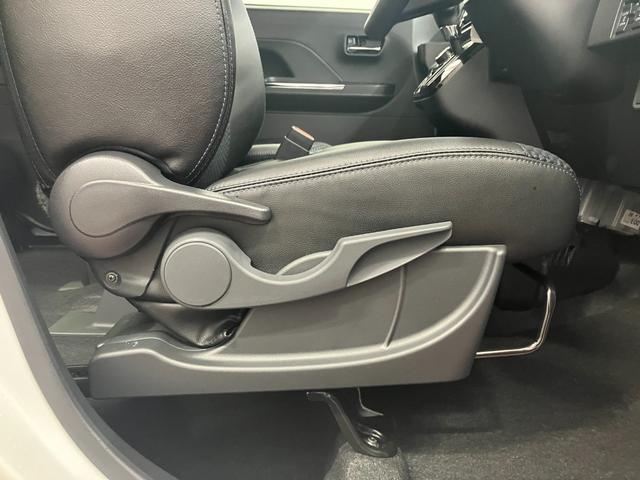 タントカスタムＸ届出済未使用車　元展示車　スマートキー　プッシュスタート　アイドリングストップ　両側電動スライドドア　衝突被害軽減システム　オートマチックハイビーム　電動格納式ドアミラー　車線逸脱警報　シートヒーター（長崎県）の中古車