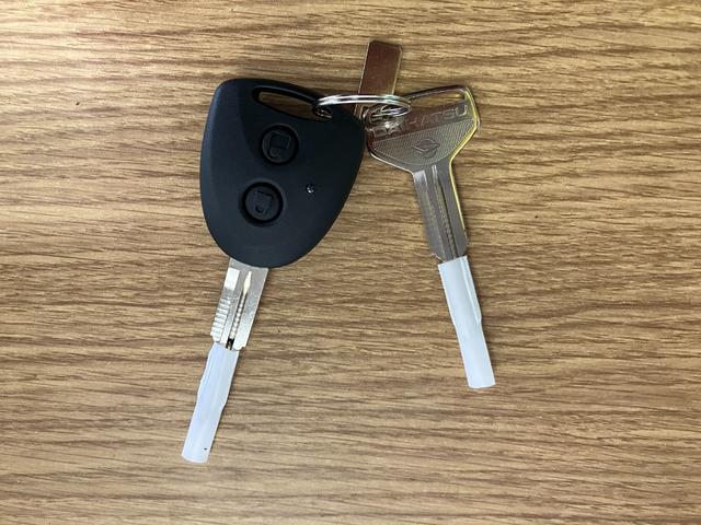 ミライースＸ　ＳＡIII届出済未使用車　元展示車　衝突被害軽減システム　電動格納式ドアミラー　アイドリングストップ　運転席エアバッグ　助手席エアバッグ　ＬＥＤヘッドランプ　オートマチックハイビーム　キーレス　オートライト（長崎県）の中古車