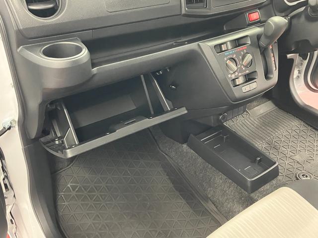 ミライースＬ　ＳＡIII下取車　ＣＤ　アイドリングストップ　レーンキープアシスト　横滑り防止機能　キーレス　オートマチックハイビーム　運転席エアバッグ　助手席エアバッグ　オートライト　衝突安全ボディ　衝突被害軽減システム（長崎県）の中古車