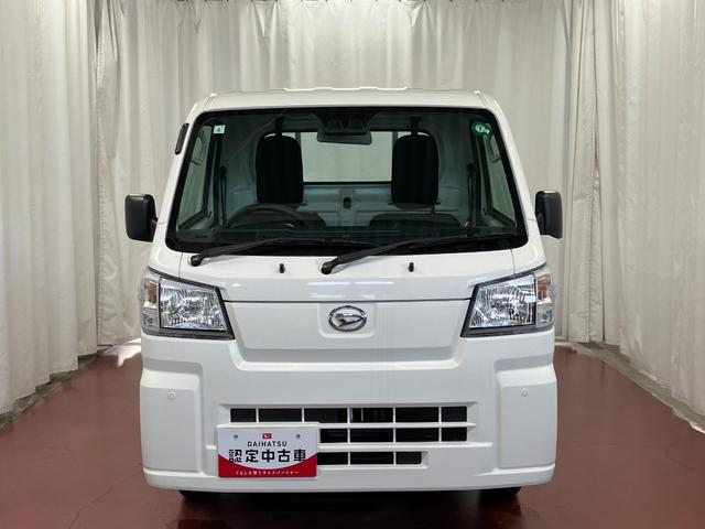 ハイゼットトラックスタンダード　農用スペシャル届出済未使用車　元展示車　４ＷＤ　マニュアル車　運転席エアバッグ　助手席エアバッグ　アイドリングストップ　衝突被害軽減システム　オートライト　オートマチックハイビーム　パワーステアリング　エアコン（長崎県）の中古車