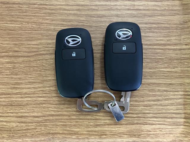 タフトＧ届出済未使用車　元展示車　サンルーフ　シートヒーター　電動格納式ドアミラー　禁煙　アイドリングストップ　レーンキープアシスト　オートマチックハイビーム　盗難防止システム　スマートキー　ＬＥＤランプ（長崎県）の中古車