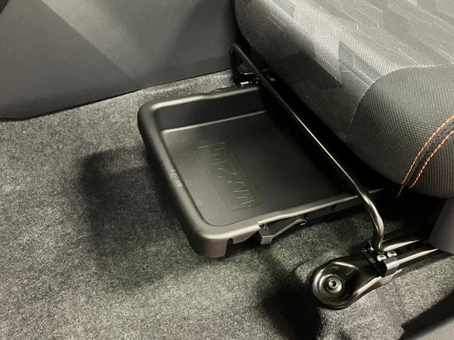 タフトＧ届出済未使用車　元展示車　サンルーフ　シートヒーター　電動格納式ドアミラー　禁煙　アイドリングストップ　レーンキープアシスト　オートマチックハイビーム　盗難防止システム　スマートキー　ＬＥＤランプ（長崎県）の中古車