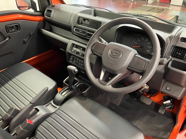 ハイゼットトラックスタンダード　農用スペシャル元展示車　４ＷＤ　ＣＶＴ車　点検記録簿　１オーナー　レーンアシスト　デュアルエアバッグ　衝突被害軽減システム　オートライト　オートマチックハイビーム　横滑り防止　禁煙車　パワーステアリング　エアコン（長崎県）の中古車