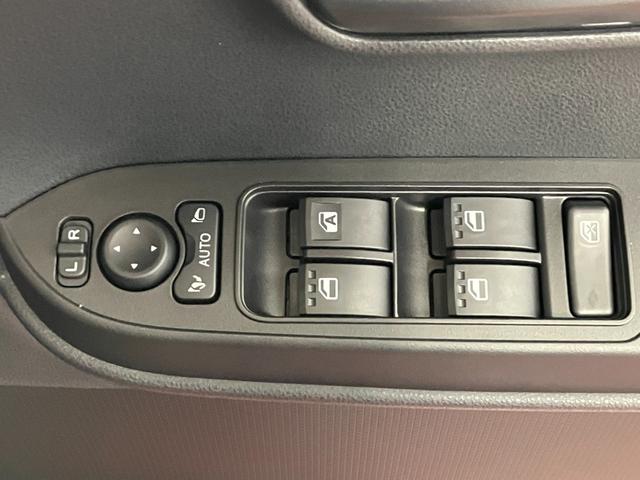 タントファンクロスターボ届出済未使用車　元展示車　ターボ　シートヒーター　電動格納式ドアミラー　アイドリングストップ　誤発進抑制機能　ＬＥＤヘッドランプ　スマートキー　車線逸脱警報装置　オートライト　オートマチックハイビーム（長崎県）の中古車