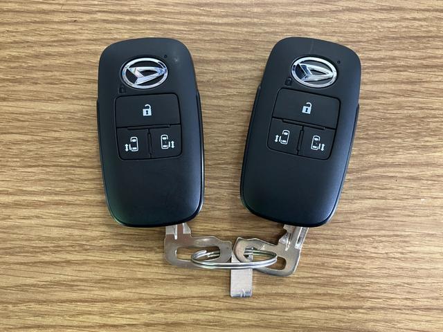 タントファンクロスターボ届出済未使用車　元展示車　シートヒーター　電動格納式ドアミラー　アイドリングストップ　禁煙　ＬＥＤヘッドランプ　スマートキー　車線逸脱警報装置　オートライト　１オーナー　オートマチックハイビーム（長崎県）の中古車