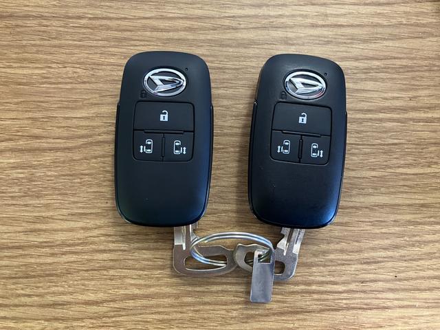 ムーヴキャンバスストライプスＧ元試乗車　アイドリングストップ　セキュリティアラーム　スマートキー　プッシュスタート　シートヒーター　１オーナー　ＬＥＤヘッドランプ　車線逸脱警報　ベンチシート　オートマチックハイビーム　オートライト（長崎県）の中古車