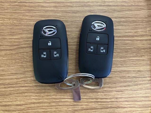 ムーヴキャンバスセオリーＧひょう害車　届出済未使用車　元展示車　アイドリングストップ　衝突被害軽減システム　電動格納ミラー　ＬＥＤヘッドランプ　シートヒーター　両側電動スライドドア　オートライト　ベンチシート　イモビライザー（長崎県）の中古車