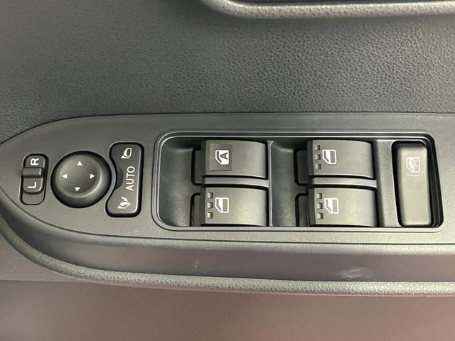 タントＸ元展示車　アイドリングストップ　衝突被害軽減システム　電動格納ミラー　スマートキー　禁煙　ＬＥＤヘッドランプ　車線逸脱警報　オートマチックハイビーム　片側電動両側スライドドア　１オーナー　盗難警報装置（長崎県）の中古車