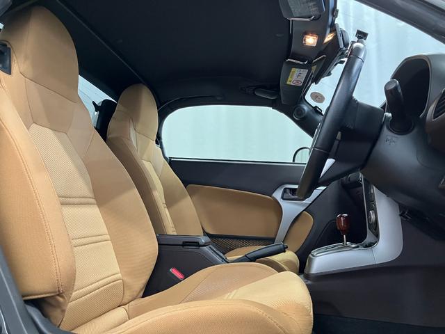 コペンローブ下取車　ターボ　運転席エアバッグ　助手席エアバッグ　イモビライザー　スマートキー　アルミホイール　シートヒーター　ＡＢＳ　ＥＴＣ　ドラレコ　衝突安全ボディ　横滑防止　記録簿有　アイドリングストップ（長崎県）の中古車