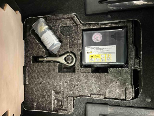 タントカスタムＸ届出済未使用車　元展示車　衝突被害軽減システム　車線逸脱防止　アイドリングストップ　ＬＥＤヘッドランプ　１オーナー　シートヒーター　オートマチックハイビーム　電動格納ミラー　スマートキー　オートライト（長崎県）の中古車