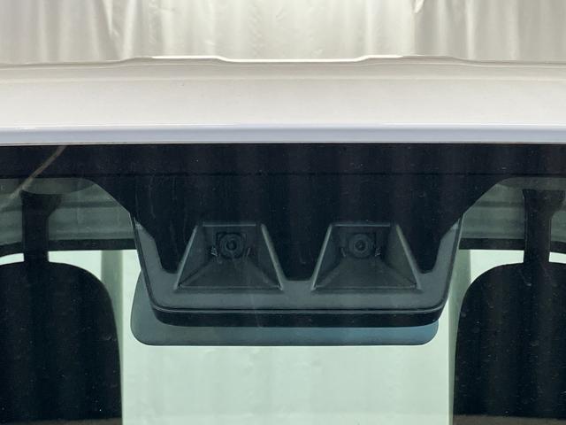 ハイゼットトラックスタンダード　農用スペシャル届出済未使用車　元展示車　４ＷＤ　マニュアル車　運転席エアバッグ　助手席エアバッグ　誤発進抑制機能　禁煙　オートマチックハイビーム　パワステ　１オーナー　エアコン　オートライト　アイドリングストップ（長崎県）の中古車