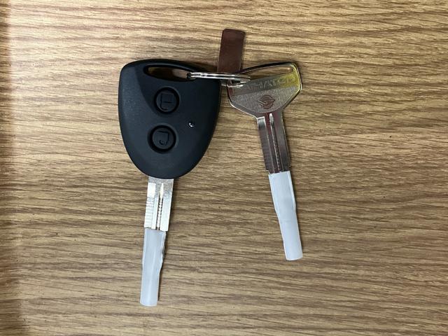 ミライースＬ　ＳＡIII届出済未使用車　元展示車　アイドリングストップ　衝突被害軽減システム　１オーナー　キ−レス　横滑防止　レーンキープアシスト　オートマチックハイビーム　運転席エアバッグ　助手席エアバッグ　オートライト（長崎県）の中古車