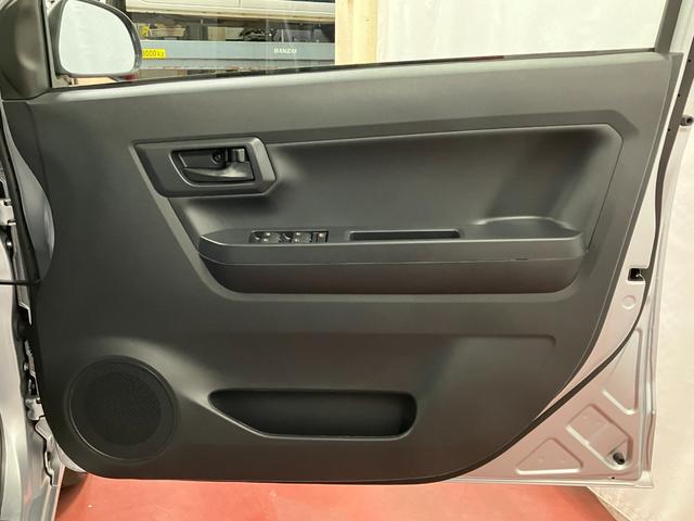 ミライースＬ　ＳＡIII届出済未使用車　元展示車　アイドリングストップ　衝突被害軽減システム　１オーナー　キ−レス　横滑防止　レーンキープアシスト　オートマチックハイビーム　運転席エアバッグ　助手席エアバッグ　オートライト（長崎県）の中古車