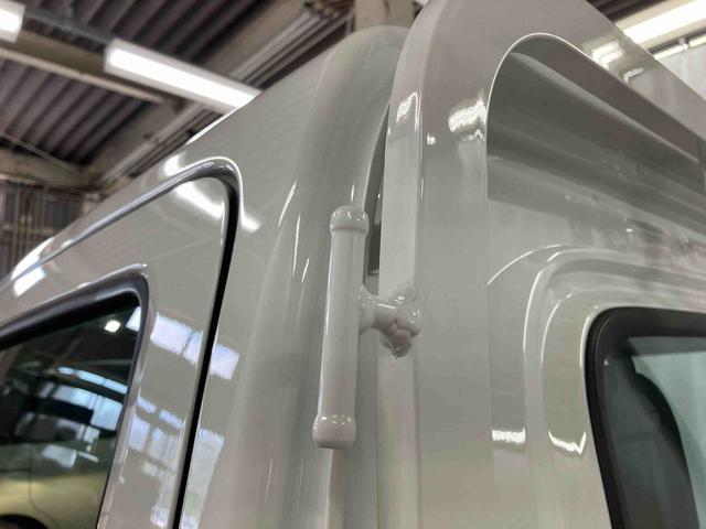ハイゼットトラックスタンダード　農用スペシャル元展示車　４ＷＤ　マニュアル車　レーンキープアシスト　整備記録簿　運転席エアバッグ　助手席エアバッグ　誤発進抑制機能　オートマチックハイビーム　パワステ　１オーナー　エアコン　オートライト　横滑り防止（長崎県）の中古車
