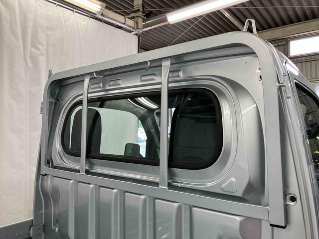 ハイゼットトラックスタンダード届出済未使用車　元展示車　２ＷＤ　ＣＶＴ車　１オーナー　衝突被害軽減システム　パワステ　オートエアコン　運転席エアバッグ　助手席エアバッグ　アイドリングストップ　オートライト　オートマチックハイビーム（長崎県）の中古車