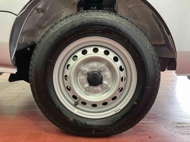ハイゼットトラックスタンダード届出済未使用車　元展示車　２ＷＤ　ＣＶＴ車　１オーナー　衝突被害軽減システム　パワステ　オートエアコン　運転席エアバッグ　助手席エアバッグ　アイドリングストップ　オートライト　オートマチックハイビーム（長崎県）の中古車