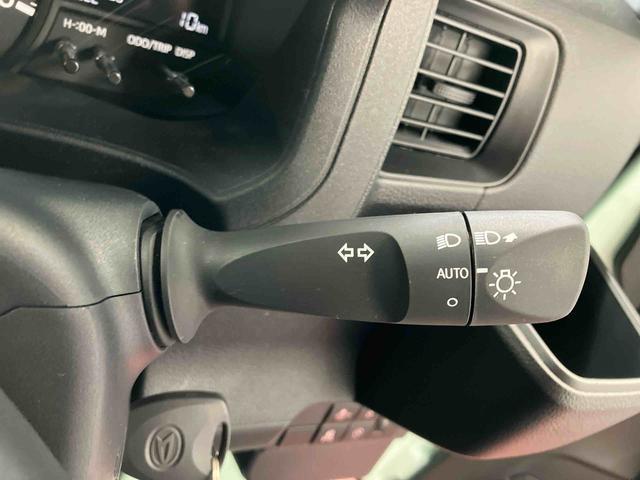 ハイゼットカーゴＤＸ届出済未使用車　元展示車　禁煙　衝突安全ボディ　キーレスキー　両側スライドドア　アイドリングストップ　オートマチックハイビーム　ＥＳＣ　オートライト　記録簿　レーンアシスト　両席エアバッグ　１オーナー（長崎県）の中古車