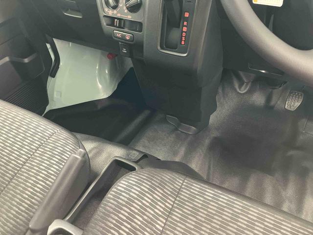 ハイゼットカーゴＤＸ届出済未使用車　元展示車　禁煙　衝突安全ボディ　キーレスキー　両側スライドドア　アイドリングストップ　オートマチックハイビーム　ＥＳＣ　オートライト　記録簿　レーンアシスト　両席エアバッグ　１オーナー（長崎県）の中古車