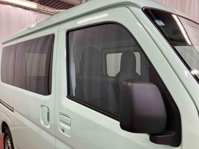 ハイゼットカーゴＤＸ届出済未使用車　元展示車　禁煙　衝突安全ボディ　キーレスキー　両側スライドドア　アイドリングストップ　オートマチックハイビーム　ＥＳＣ　オートライト　記録簿　レーンアシスト　両席エアバッグ　１オーナー（長崎県）の中古車