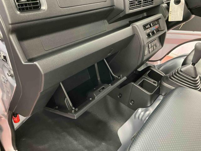 ハイゼットトラックスタンダード元展示車　２ＷＤ　マニュアル車　１オーナー　衝突被害軽減システム　パワステ　運転席エアバッグ　助手席エアバッグ　アイドリングストップ　禁煙　ＥＳＣ　ＡＢＳ　オートライト　オートマチックハイビーム（長崎県）の中古車