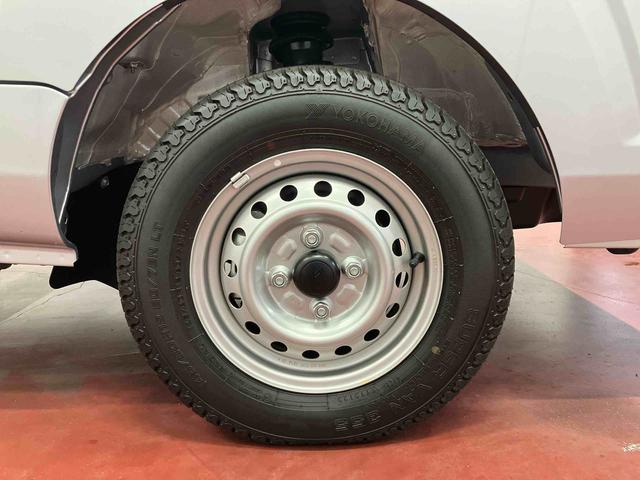ハイゼットトラックスタンダード元展示車　２ＷＤ　マニュアル車　１オーナー　衝突被害軽減システム　パワステ　運転席エアバッグ　助手席エアバッグ　アイドリングストップ　禁煙　ＥＳＣ　ＡＢＳ　オートライト　オートマチックハイビーム（長崎県）の中古車