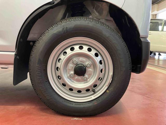 ハイゼットカーゴＤＸ届出済未使用車　元展示車　衝突被害軽減システム　アイドリングストップ　両側スライドドア　運転席エアバッグ　助手席エアバッグ　禁煙　安全ボディ　展示車　キーレス　ハイビームアシスト　ＥＳＣ　ＡＢＳ（長崎県）の中古車