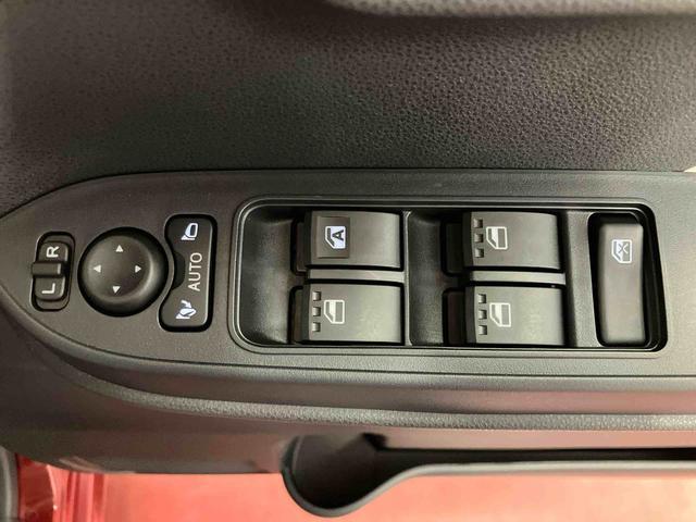 タントＸ届出済未使用車　元展示車　アイドリングストップ　運転席エアバッグ　助手席エアバッグ　スマートキーシステム　禁煙　ＬＥＤヘッドランプ　車線逸脱警報　オートマチックハイビーム　片側電動両側スライドドア（長崎県）の中古車