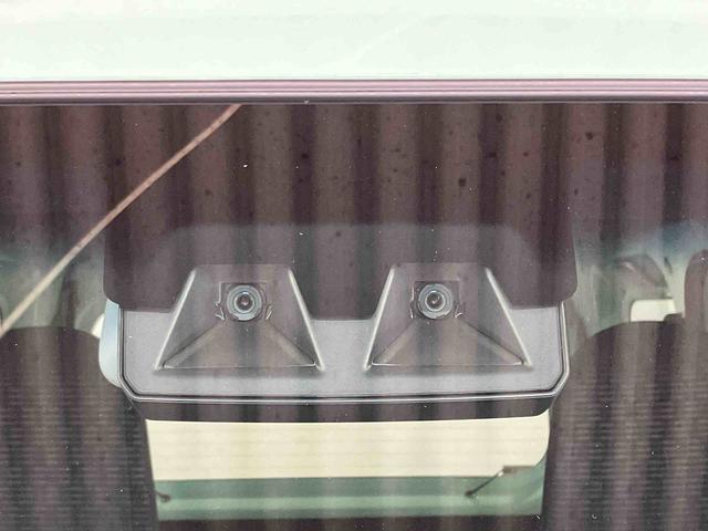 ハイゼットカーゴＤＸ元展示車　衝突被害軽減システム　アイドリングストップ　両側スライドドア　運転席エアバッグ　助手席エアバッグ　安全ボディ　オートマチックハイビーム　オートライト　キーレス　ＡＢＳ　ＥＳＣ（長崎県）の中古車