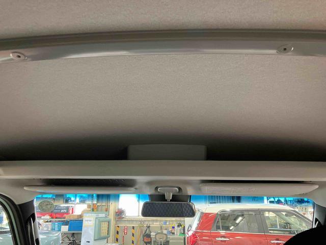 ハイゼットカーゴＤＸ元展示車　衝突被害軽減システム　アイドリングストップ　両側スライドドア　運転席エアバッグ　助手席エアバッグ　安全ボディ　オートマチックハイビーム　オートライト　キーレス　ＡＢＳ　ＥＳＣ（長崎県）の中古車