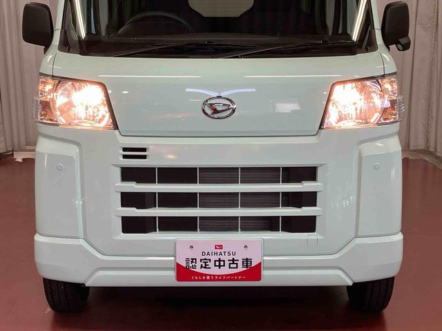 ハイゼットカーゴＤＸ元展示車　衝突被害軽減システム　アイドリングストップ　両側スライドドア　運転席エアバッグ　助手席エアバッグ　安全ボディ　オートマチックハイビーム　オートライト　キーレス　ＡＢＳ　ＥＳＣ（長崎県）の中古車