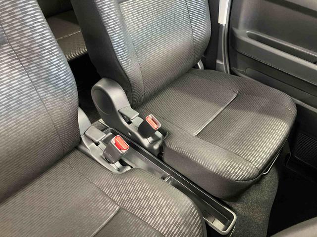 ハイゼットカーゴデッキバンＧ届出済未使用車　元展示車　衝突被害軽減システム　レーンキープアシスト　両側スライドドア　スマートキー　オートライト　電動格納ミラー　アイドリングストップ　ＡＢＳ　運転席エアバッグ　助手席エアバッグ（長崎県）の中古車