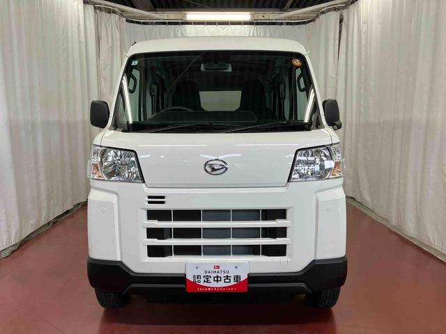 ハイゼットカーゴＤＸ届出済未使用車　元展示車　衝突被害軽減システム　衝突安全ボディ　キーレスキー　両側スライドドア　アイドリングストップ　ＥＳＣ　オートライト　レーンアシスト　ＡＢＳ　運転席エアバッグ　助手席エアバッグ（長崎県）の中古車