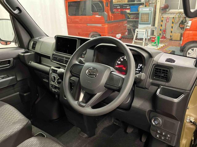 ハイゼットカーゴデッキバンG元展示車 衝突被害軽減システム レーンキープアシスト 両側スライドドア オートライト オートマチックハイビーム 電動格納ミラー アイドリングストップ スマートキー 運転席エアバッグ 助手席エアバッグ(長崎県)の中古車