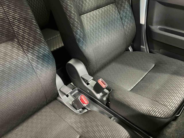 ハイゼットカーゴデッキバンG元展示車 衝突被害軽減システム レーンキープアシスト 両側スライドドア オートライト オートマチックハイビーム 電動格納ミラー アイドリングストップ スマートキー 運転席エアバッグ 助手席エアバッグ(長崎県)の中古車