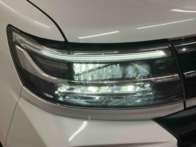 タントカスタムＸ届出済未使用車　元展示車　衝突被害軽減システム　車線逸脱防止　アイドリングストップ　禁煙　ＬＥＤヘッドランプ　オートライト　シートヒーター　両側電動スライドドア　スマートキー　プッシュスタート（長崎県）の中古車