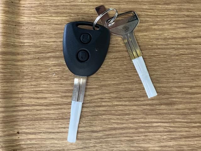 ミライースL SAIII届出済未使用車 元展示車 衝突被害軽減システム 禁煙 衝突防止 キーレスキー 横滑防止 レーンキープアシスト オートライト オートマチックハイビーム 運転席エアバック 助手席エアバッグ 衝突安全ボディ(長崎県)の中古車