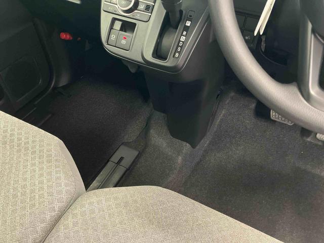 タントＸ届出済未使用車　元展示車　禁煙　アイドリングストップ　シートヒーター　電動格納ミラー　スマートキー　ＬＥＤヘッドランプ　オートライト　オートマチックハイビーム　片側電動両側スライドドア　衝突安全ボディ（長崎県）の中古車
