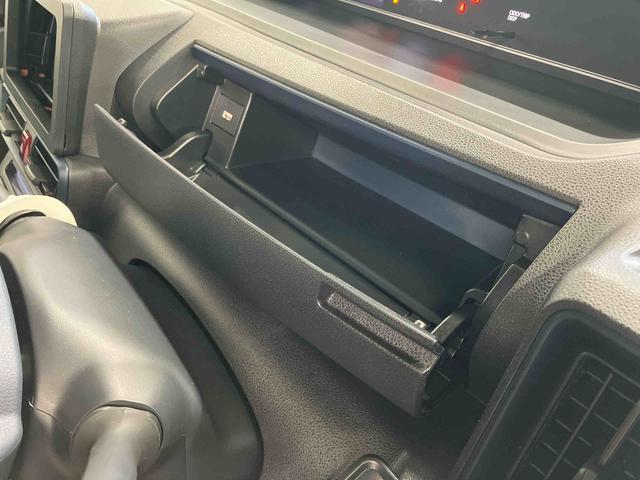 タントＸ届出済未使用車　元展示車　禁煙　アイドリングストップ　シートヒーター　電動格納ミラー　スマートキー　ＬＥＤヘッドランプ　オートライト　オートマチックハイビーム　片側電動両側スライドドア　衝突安全ボディ（長崎県）の中古車