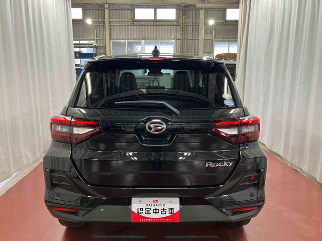 ロッキープレミアム下取車　ナビ　パノラマカメラ　ブルートゥース　ＥＴＣ　ドライブレコーダー　衝突被害軽減システム　シートヒーター　スマートキー　アダプティブクルーズコントロール　アイドリングストップ　ＬＥＤヘッドランプ（長崎県）の中古車