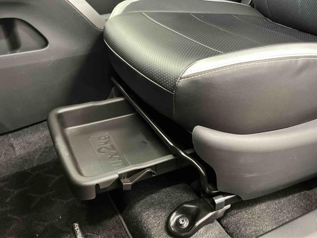 ロッキープレミアム下取車　ナビ　パノラマカメラ　ブルートゥース　ＥＴＣ　ドライブレコーダー　衝突被害軽減システム　シートヒーター　スマートキー　アダプティブクルーズコントロール　アイドリングストップ　ＬＥＤヘッドランプ（長崎県）の中古車