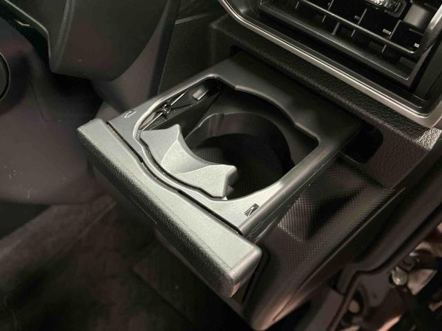 ロッキープレミアム下取車　ナビ　パノラマカメラ　ブルートゥース　ＥＴＣ　ドライブレコーダー　衝突被害軽減システム　シートヒーター　スマートキー　アダプティブクルーズコントロール　アイドリングストップ　ＬＥＤヘッドランプ（長崎県）の中古車