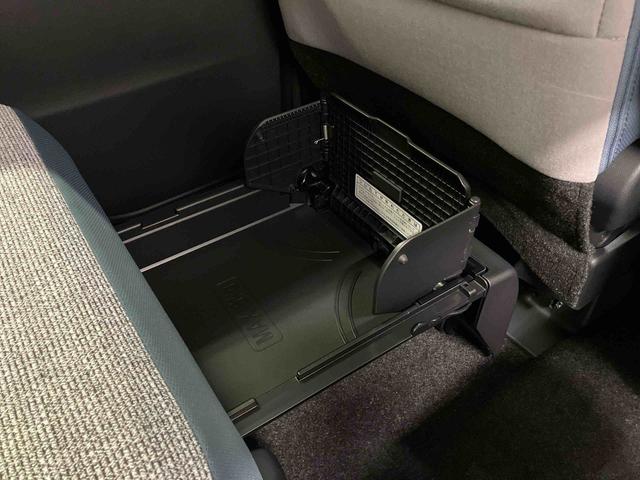 ムーヴキャンバスストライプスG届出済未使用車 元展示車 禁煙 衝突被害軽減システム スマートキー プッシュスタート シートヒーター LEDヘッドランプ オートマチックハイビーム オートライト ベンチシート 衝突安全ボディ(長崎県)の中古車