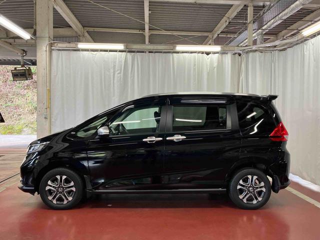 フリード＋クロスター下取車　４ＷＤ　ナビ　ブルートゥース　ＥＴＣ　バックカメラ　ドライブレコーダー　衝突被害軽減ブレーキ　誤発進抑制　ＬＥＤヘッドランプ　スマートキー　両側電動スライドドア　アイドリングストップ（長崎県）の中古車