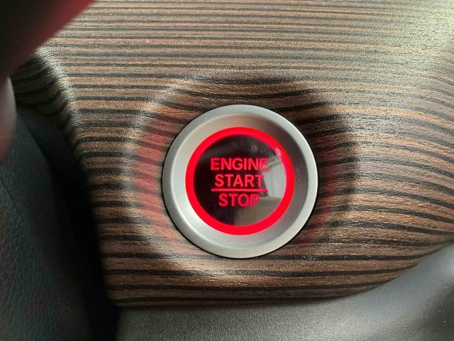 フリード＋クロスター下取車　４ＷＤ　ナビ　ブルートゥース　ＥＴＣ　バックカメラ　ドライブレコーダー　衝突被害軽減ブレーキ　誤発進抑制　ＬＥＤヘッドランプ　スマートキー　両側電動スライドドア　アイドリングストップ（長崎県）の中古車